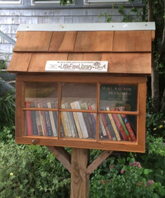 Hedge House Library